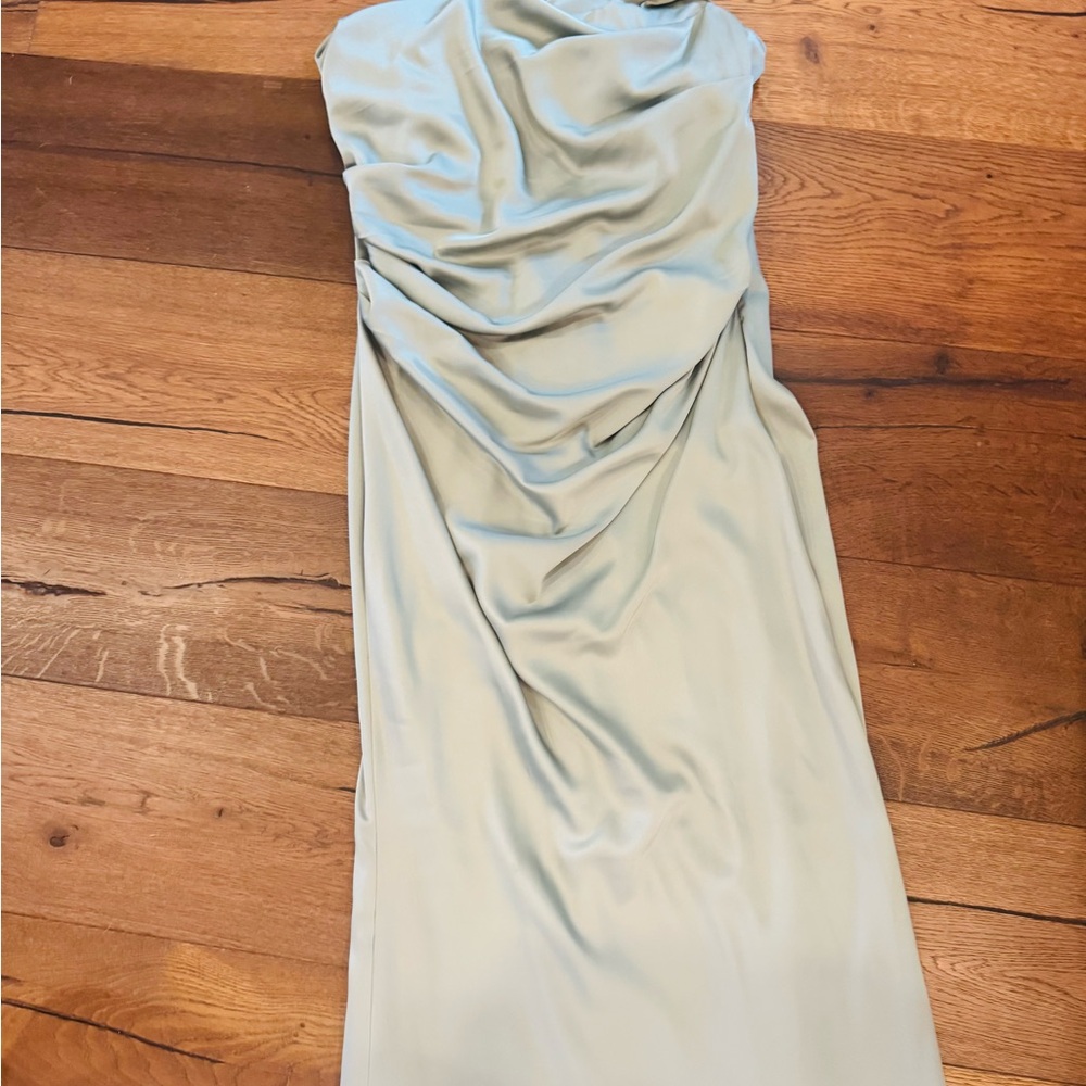 Elegant Sage Green Formal Gown - Picture 2 of 4